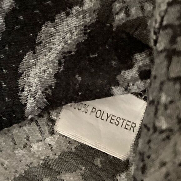 Phippa Lynn Snakeskin Blouse Medium - Picture 6 of 8